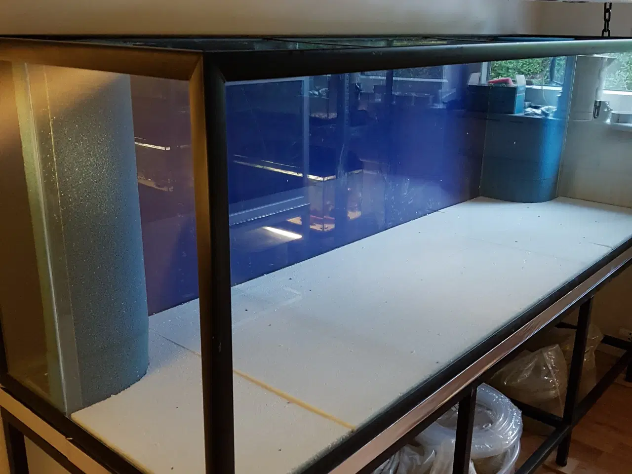 Billede 1 - 720 l. akvarie med tilbehør