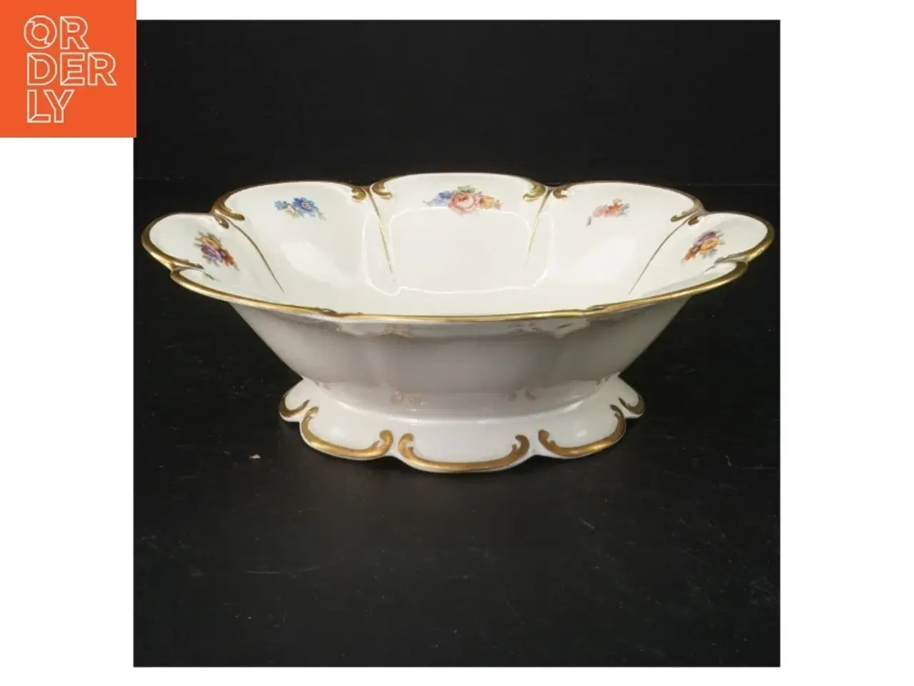 Billede 1 - Porcelænsskål med blomstermotiver