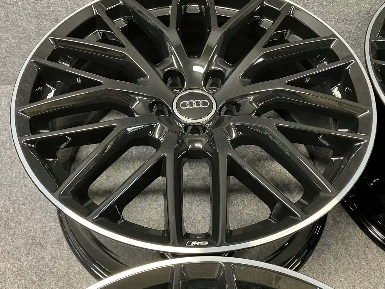 Billede 3 - ALUFÆLGE AUDI A5 8T0 19"