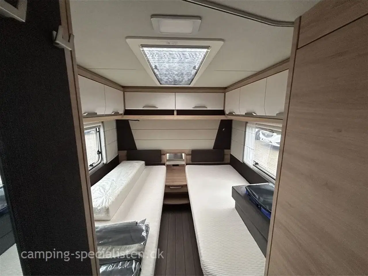 Billede 8 - 2023 - Knaus Südwind 540 UE "60 Years Celebration"   Knaus Südvind 540  model 2023 kan nu ses hos Camping-Specialisten.dk