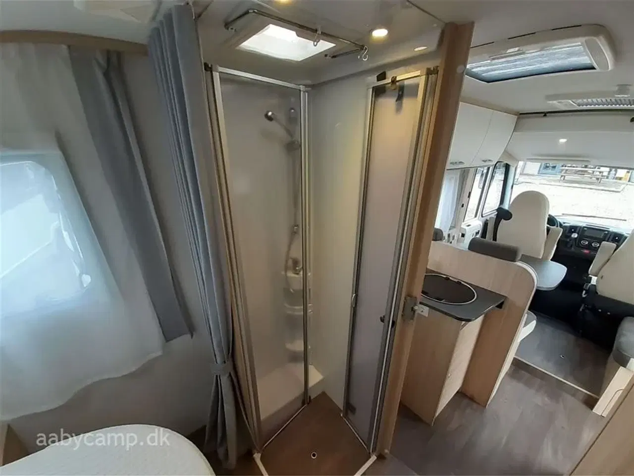 Billede 16 - 2020 - SunLight I 69 L Aut.   queensbed. automatgear. solceller. undervognsbehandlet.