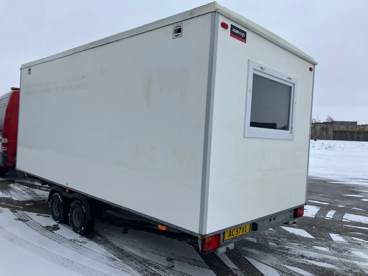 Billede 4 - Kontorvogn med toilet og lille tee køkken.