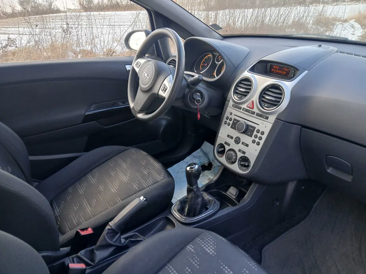 Billede 5 - Opel Corsa 1.0 -  Kun 95000 Km Solgt