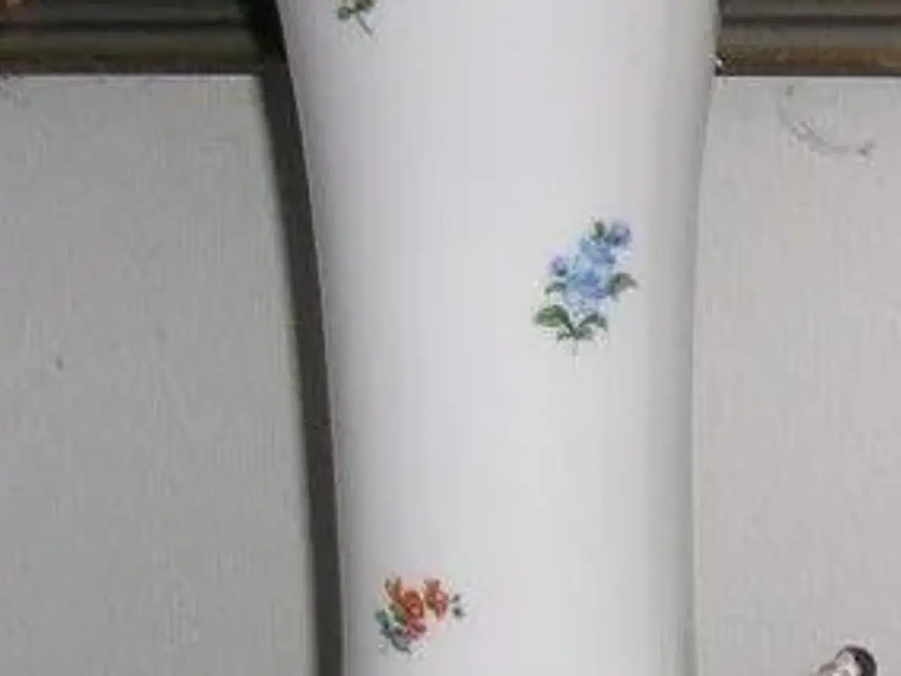 Billede 2 - skøn vase m. blomster