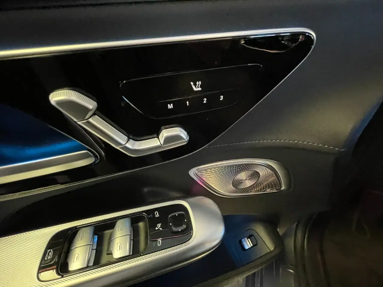 Billede 9 - Mercedes EQE300  Electric Art