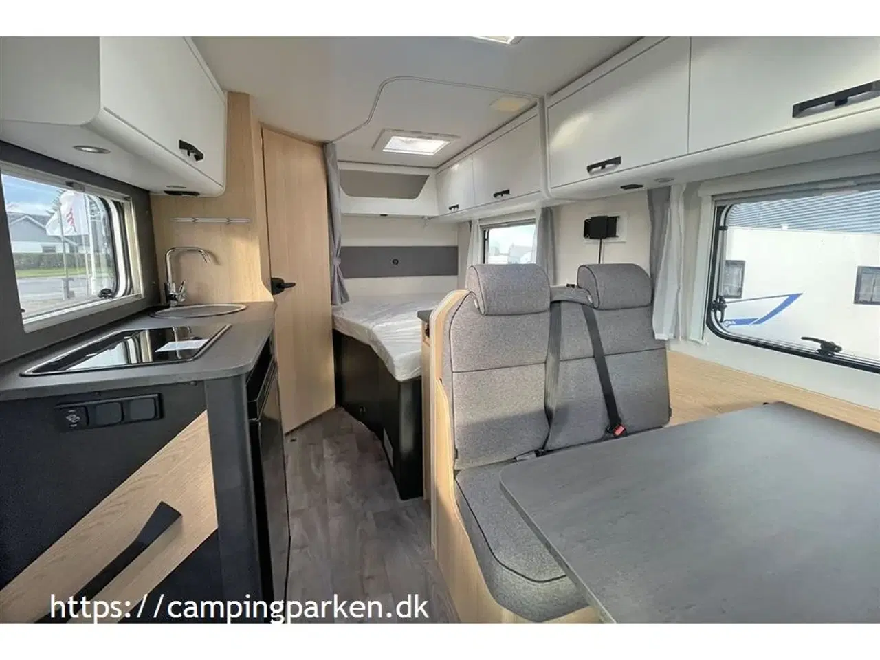 Billede 5 - 2025 - SunLight T 58   Super lækker, kort autocamper under 6 meter - kom nemt omkring!