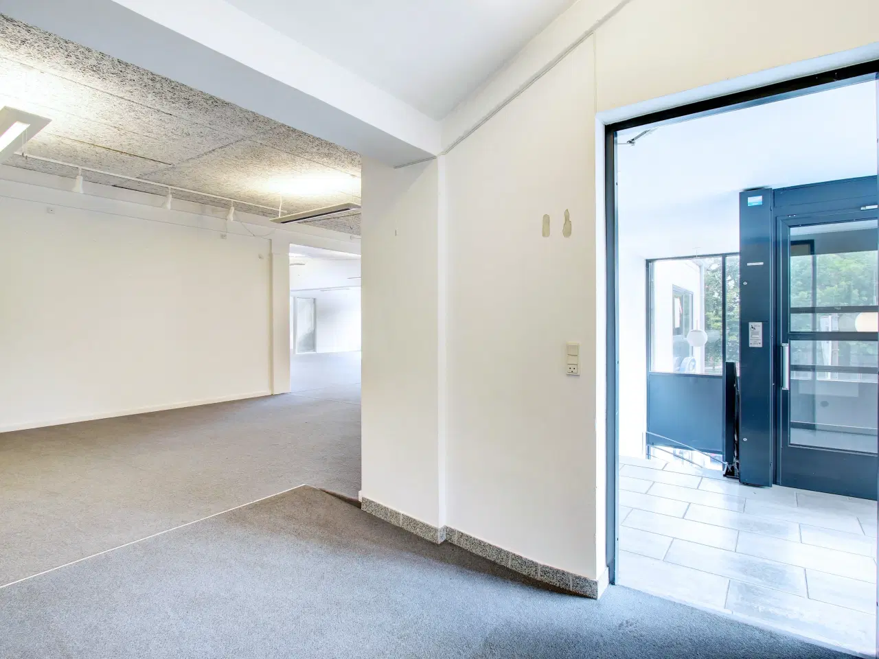 Billede 16 - Kontor/showroom/klinik på 1. sal i synlig forretningsejendom i Roskilde Centrum