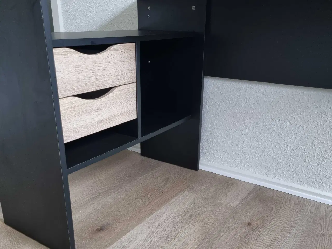 Billede 2 - Skrivebord