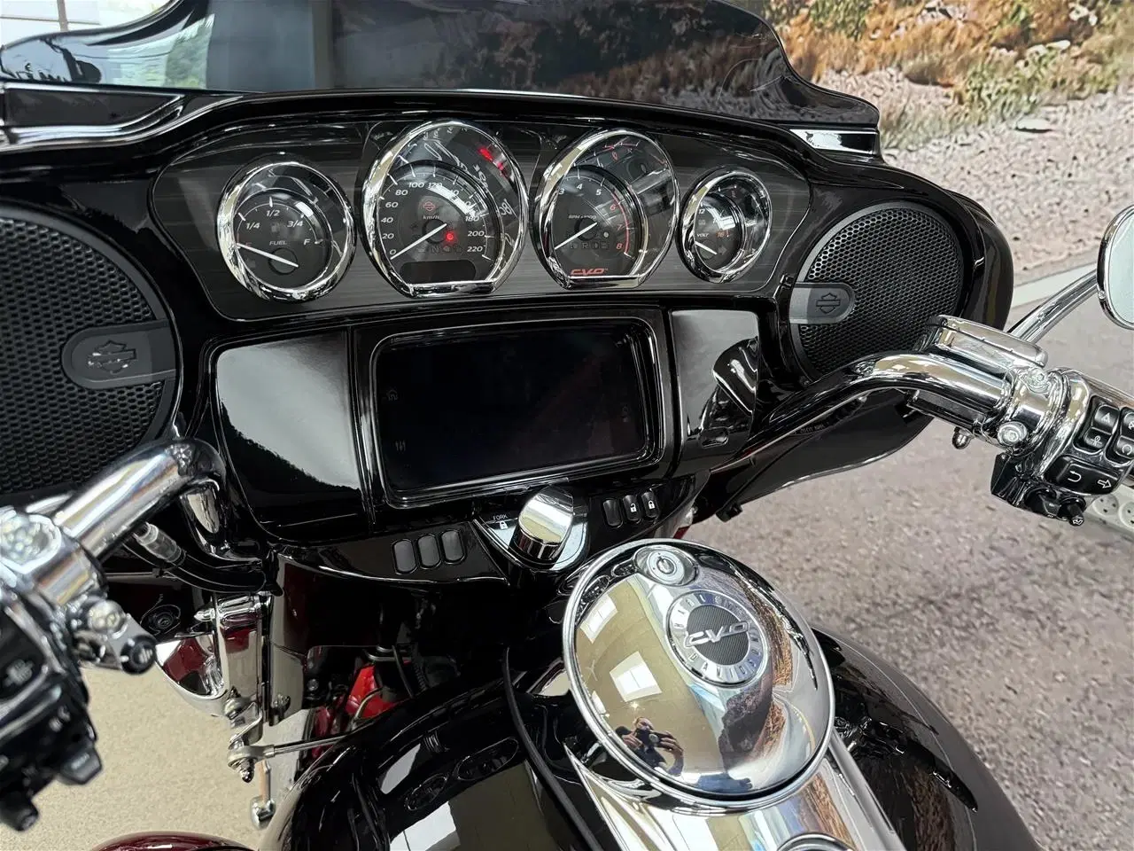 Billede 24 - Harley-Davidson FLHTCUTGSE Tri Glide Ultra CVO 117" Trike