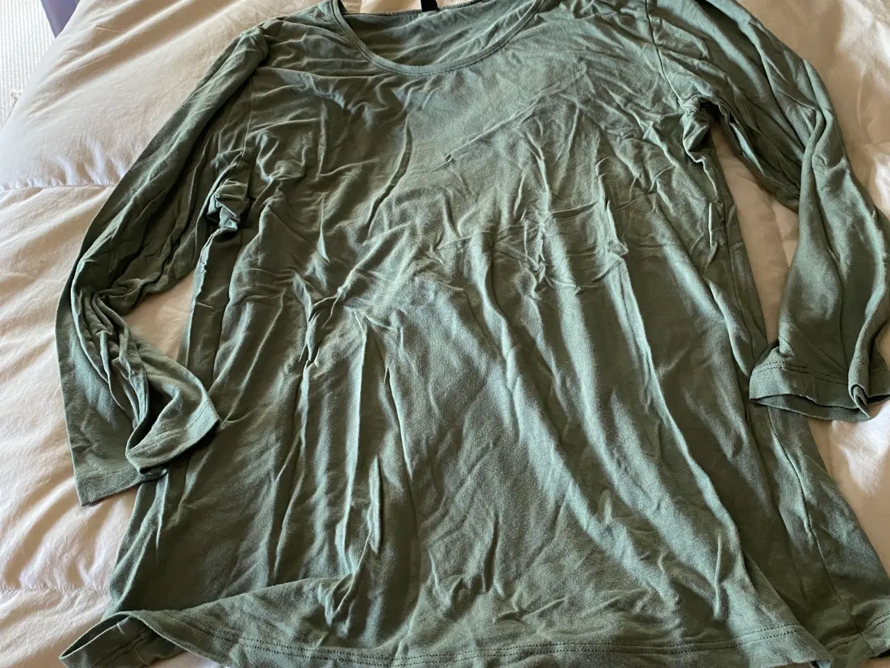 Billede 11 - T- Shirt i forskellige farver og mærker sælges.