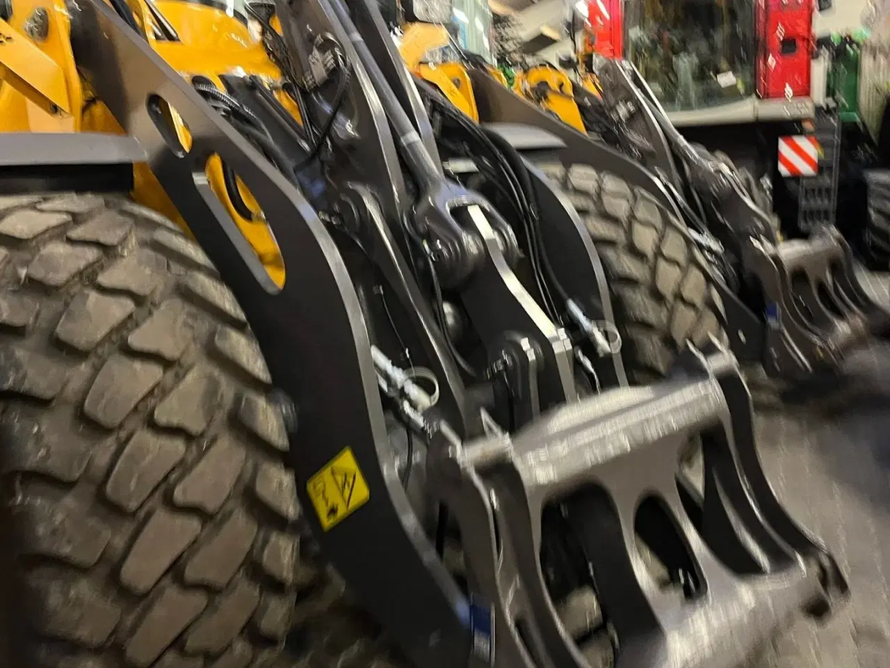 Billede 22 - Volvo L 90H  H2 fabriksny Dansk maskine med masser af udstyr, blan.Co-Pilot & med brede 650/65R25 hjul