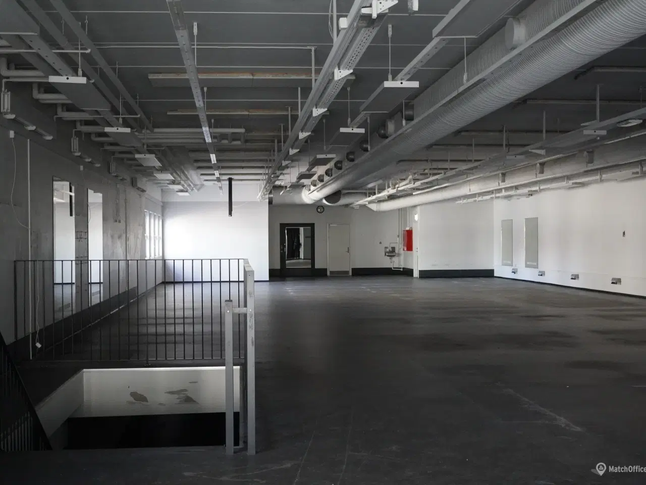 Billede 2 - Synligt butikslokale med mange anvendelsesmuligheder i Herlev