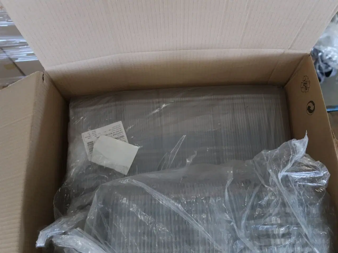 Billede 5 - 2 kasser (400 pr. stk.) Låg til madbakker  109905