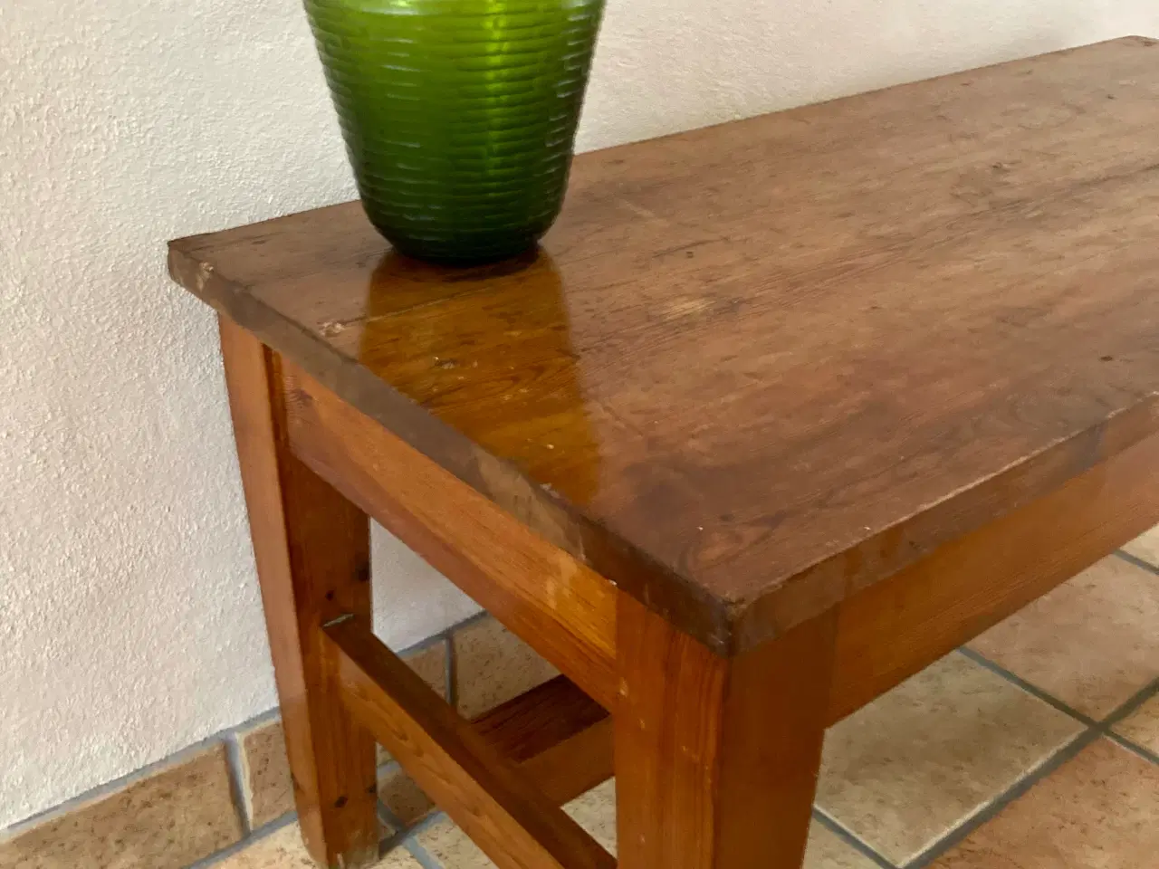 Billede 5 - Dansk 60’er sofabord i fyrretræ m/patina.