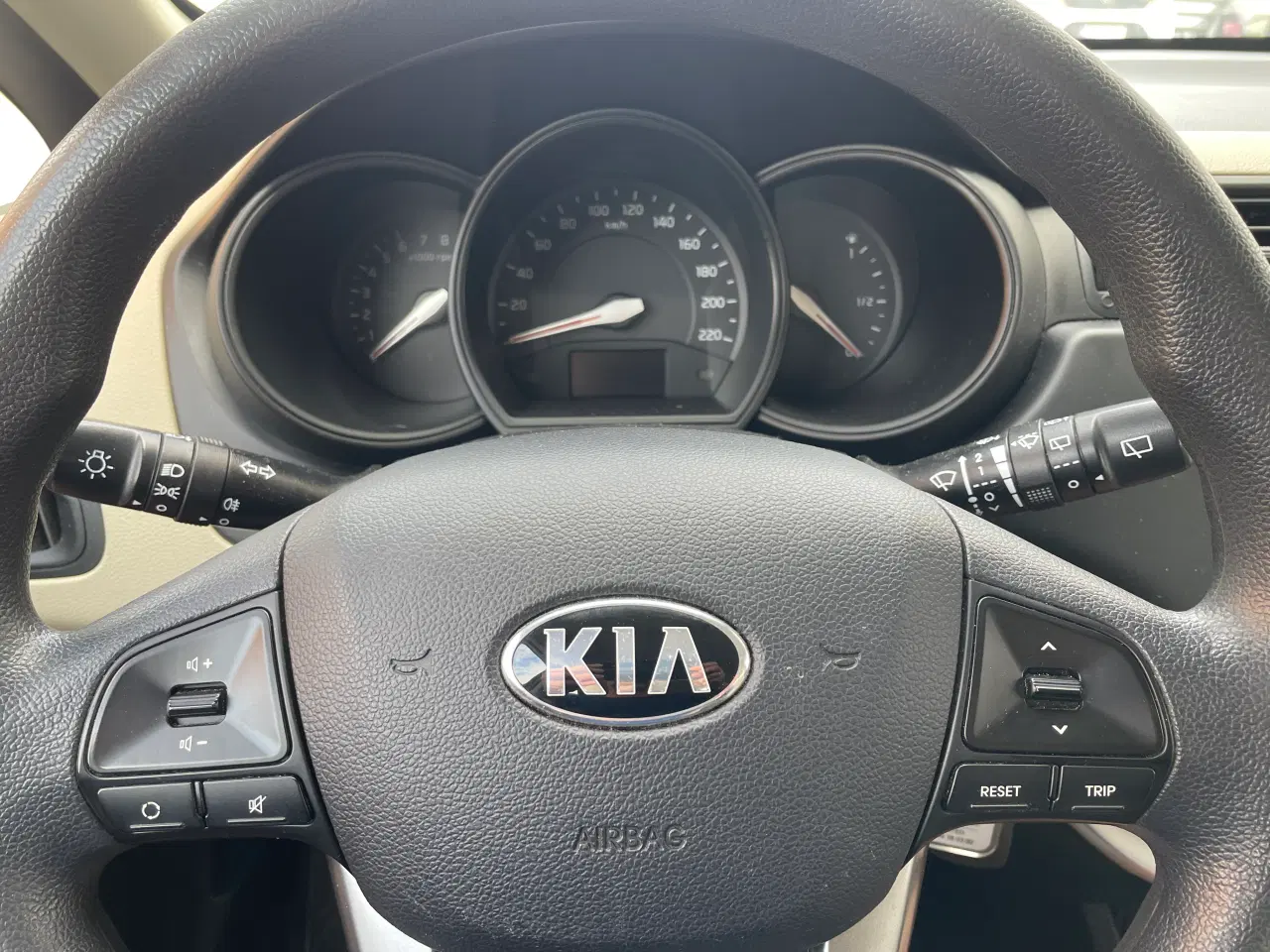 Billede 8 - 2013 Kia Rio benzin