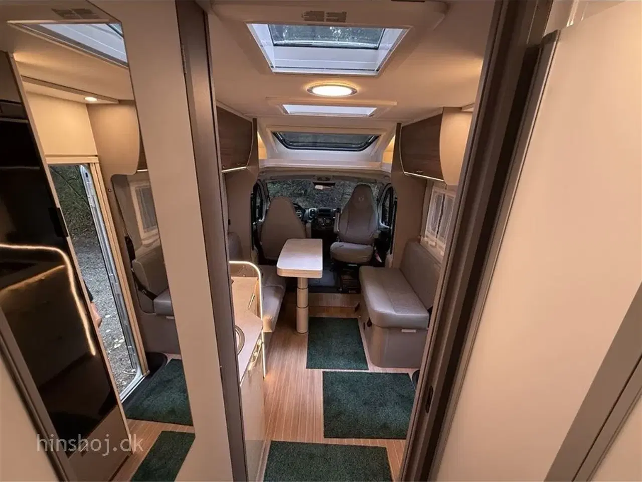 Billede 9 - 2025 - Etrusco T 7400 SBC   Etrusco Autocamper by Hymer – Komfort og Elegance fra Italien