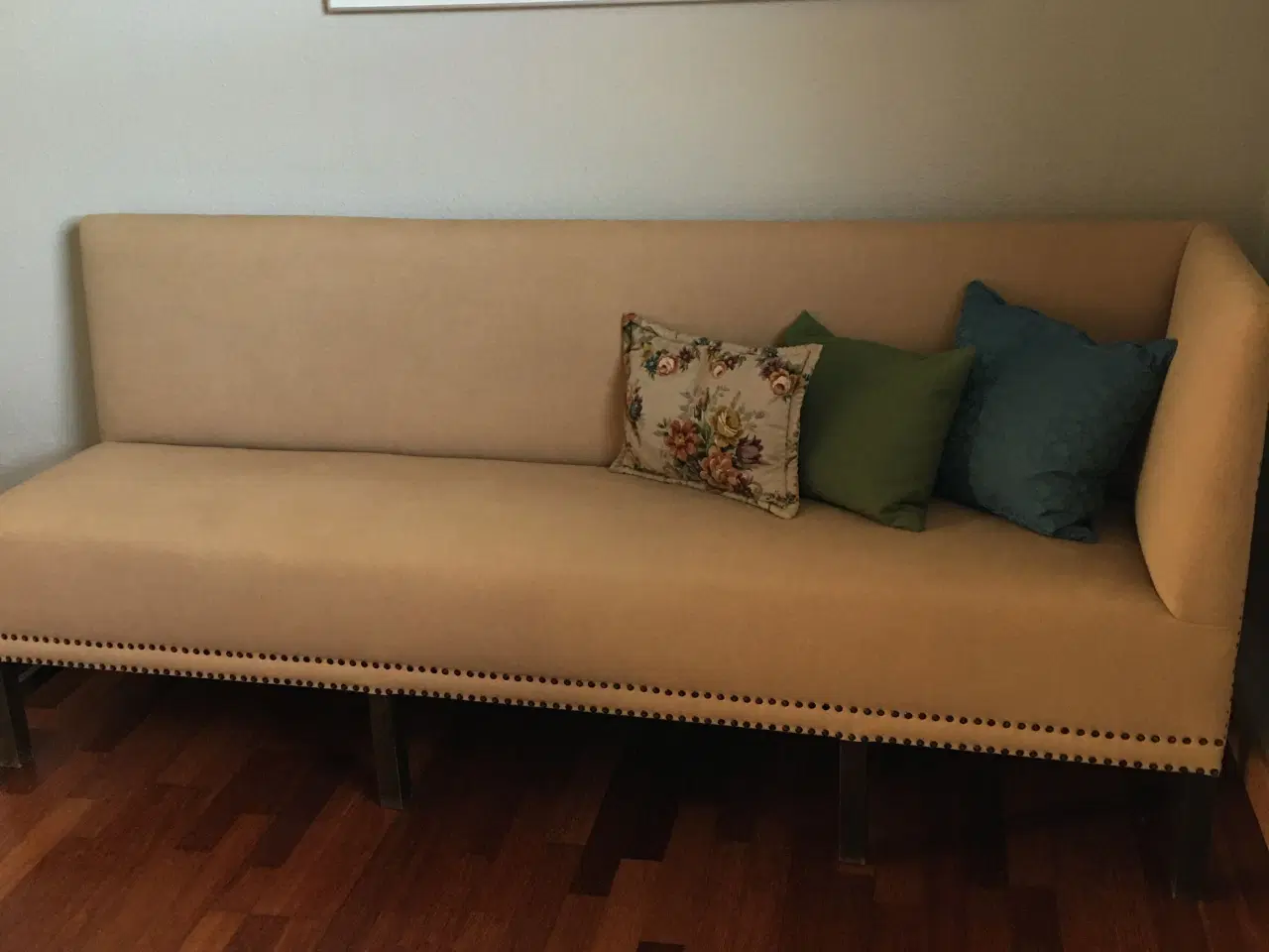 Billede 1 - Bænk til evt. spiseplads 