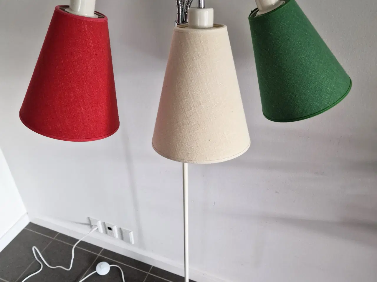 Billede 3 - Skøn trafik gulvlampe. 