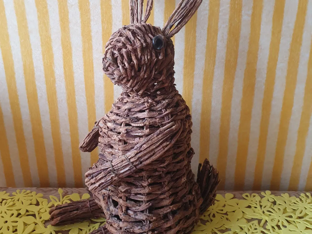 Billede 4 - Høj Livfuld Påskehare i Naturflet