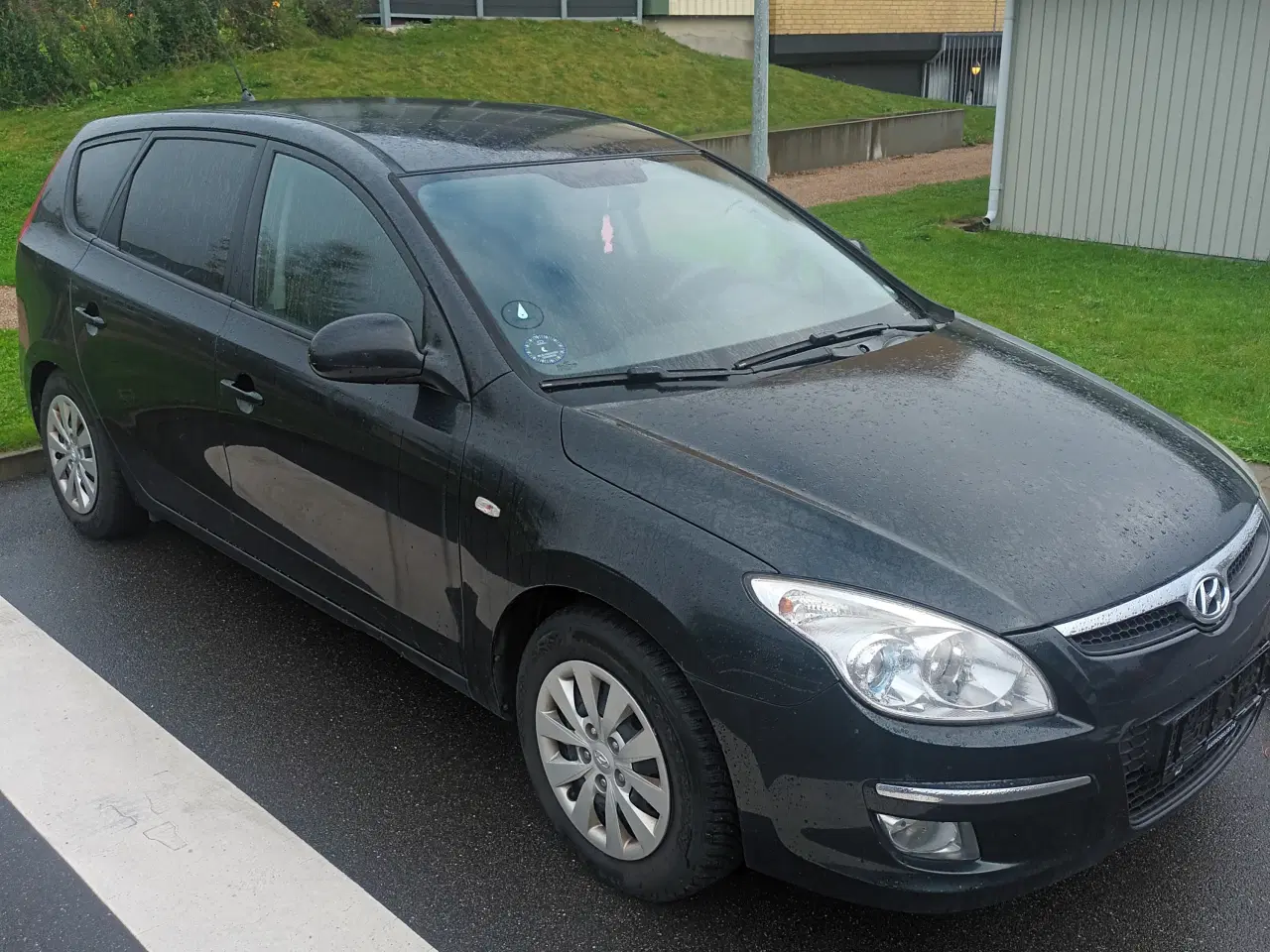 Billede 3 - HYUNDAI I30 1.6 CDRI 2009 340000km TRÆK. LÆS TEXT 