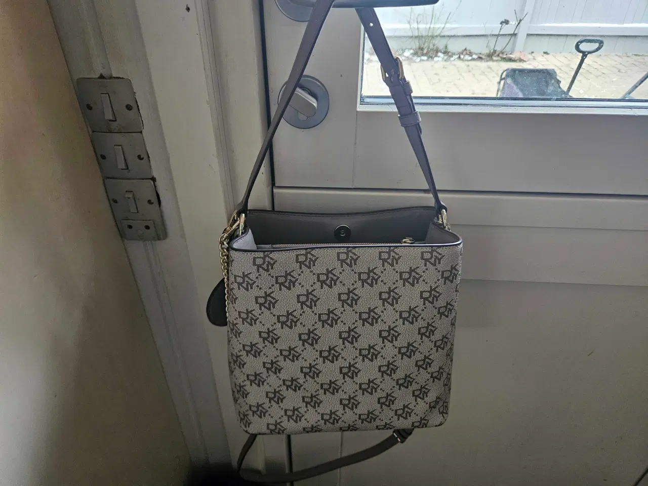 Billede 5 - DKNY grå taske