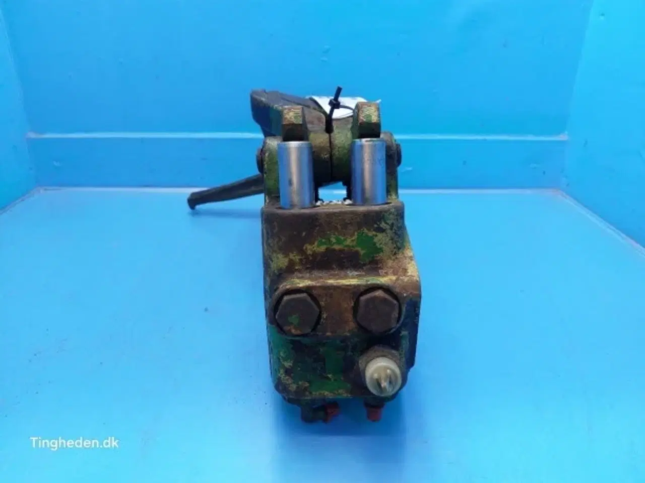 Billede 14 - John Deere 2040 Bremseventil AR53494