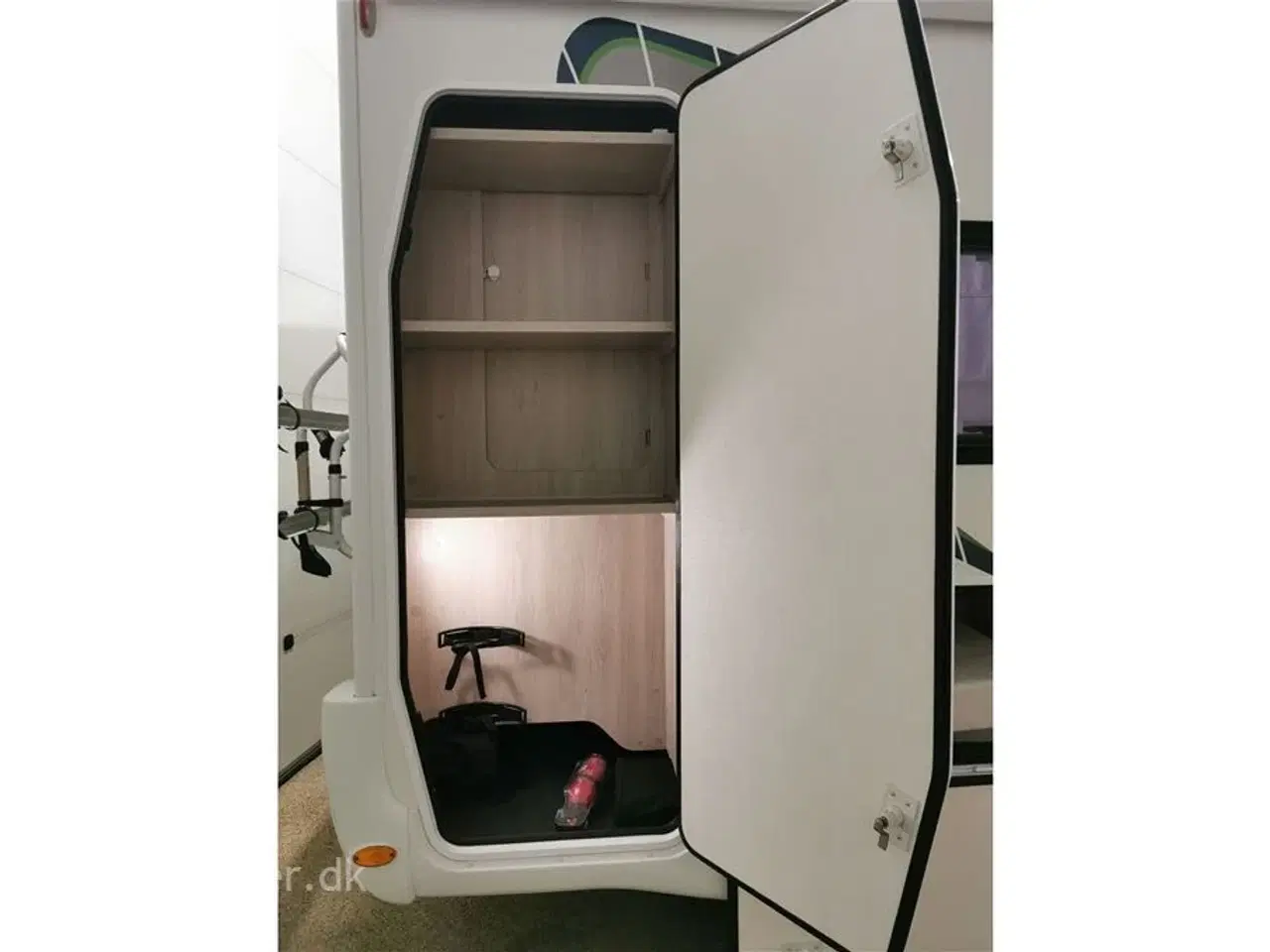 Billede 28 - 2019 - Chausson Special Edition 757   KOMMISSIONSBIL!  Med lave enkeltsenge, god pladsudnyttelse, solcelle, 2 bodelsbatterier, markise