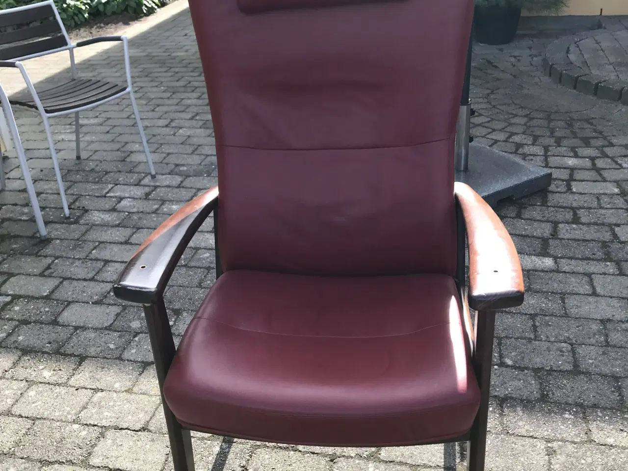 Billede 1 - Farstrup senior/komfort lænestol i smukt læder