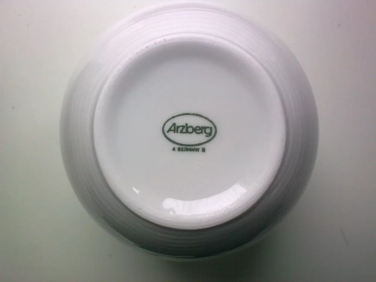 Billede 7 - Elipse i hvid porcelæn kunst vase