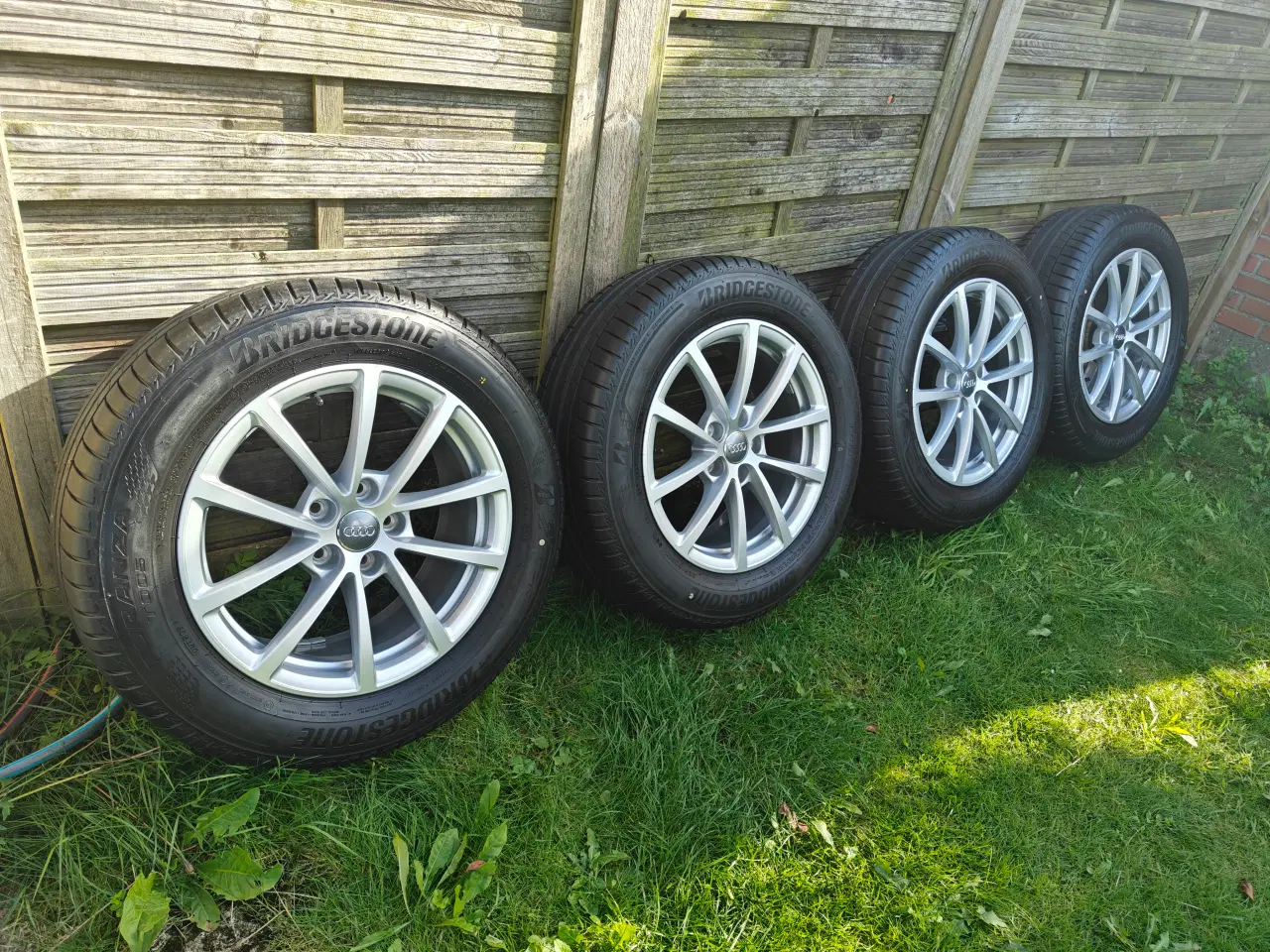 Billede 2 - Audi 17 255/60R17 Bridgestone sommerdæk 2600kr