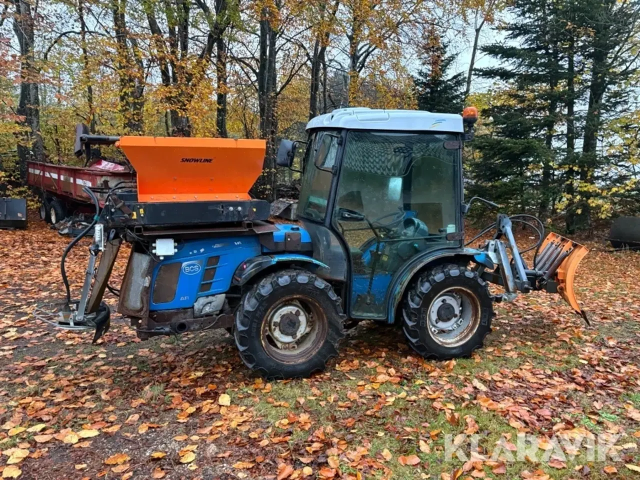 Billede 2 - Knækstyret kompakttraktor BCS 650 med sneplov og saltspreder
