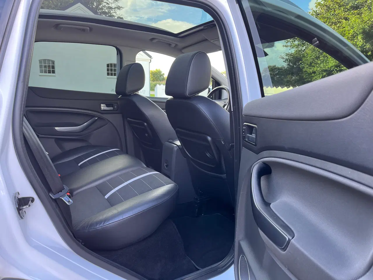 Billede 10 - Ford Kuga mk1 140 TDCI Titanium