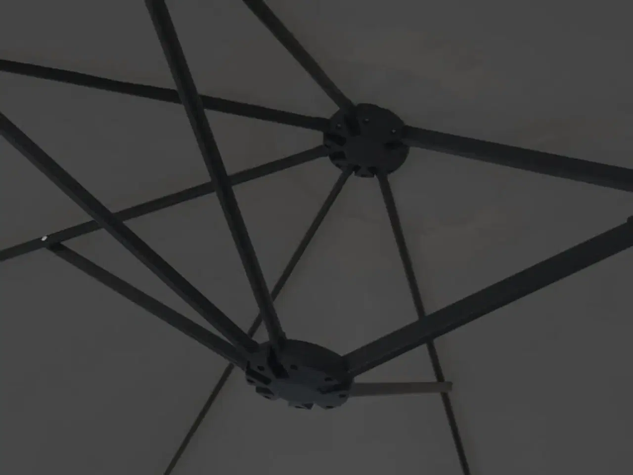 Billede 8 - Parasol m. dobbelt parasoldug og LED-lys 449x265 cm antracitgrå