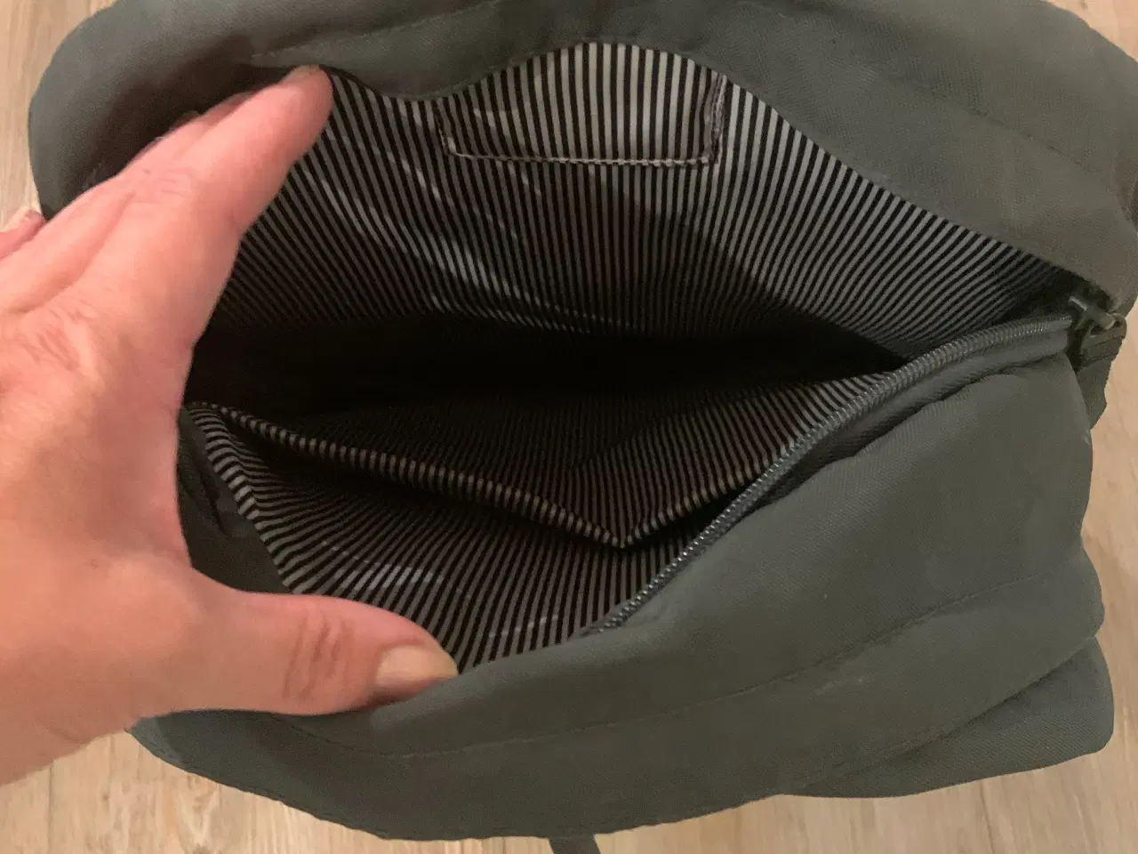 Billede 3 - Rygsæk/skoletaske fra Beckmann City Max 34L