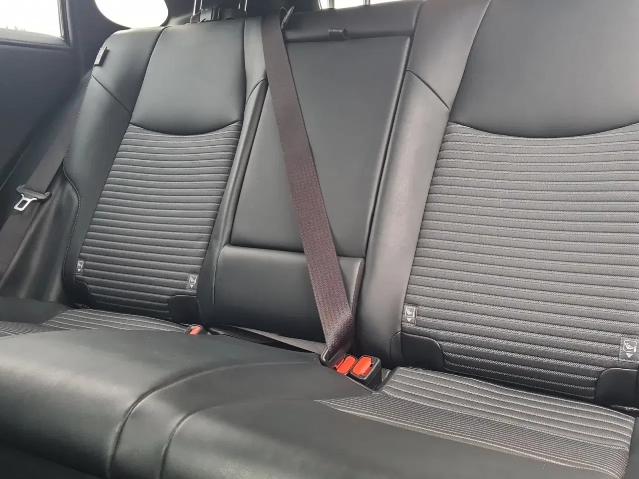 Billede 16 - Toyota RAV4 2,5 Hybrid Black Edition MDS