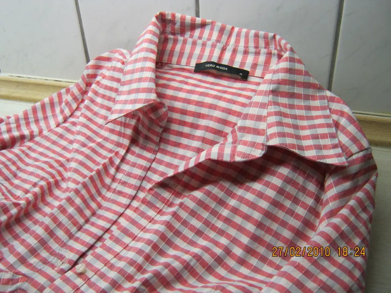 Billede 2 - Skjorte ternede fra Vero Moda,str M  