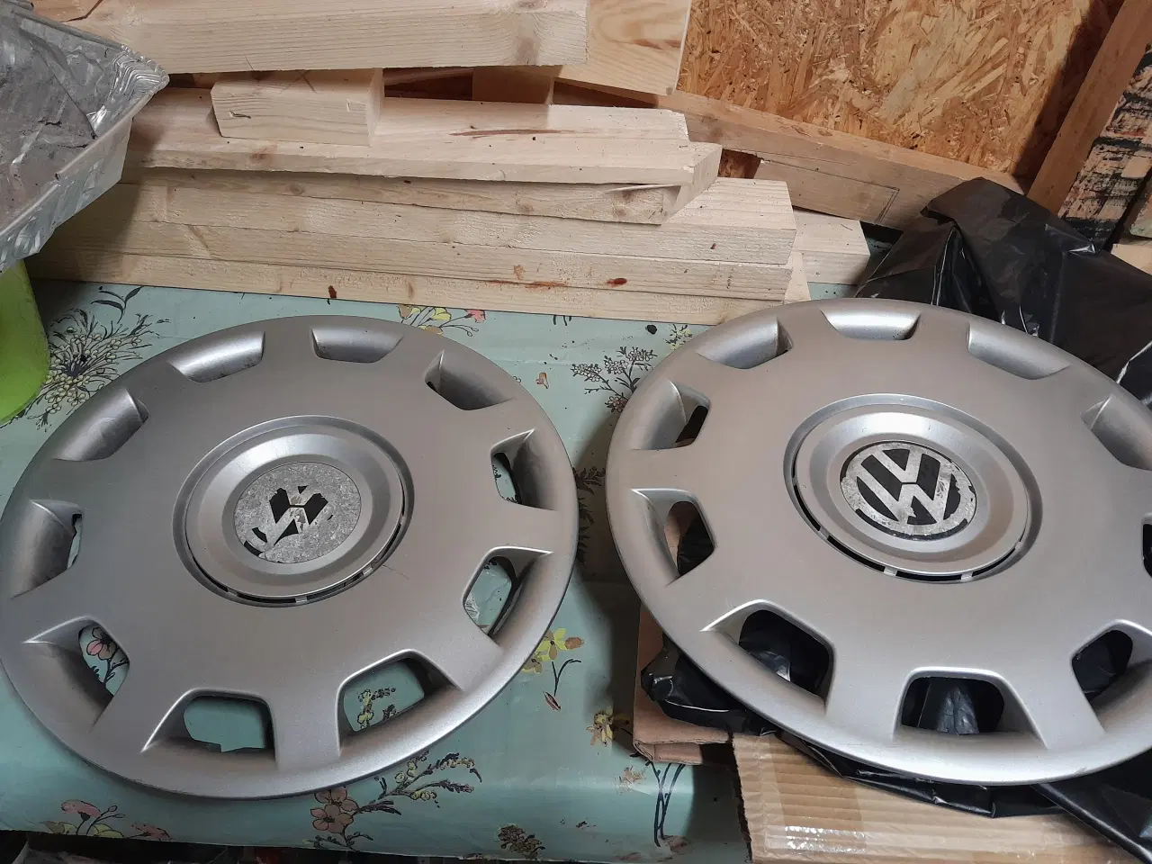 Billede 1 - 2 stk VW kapsler 15"