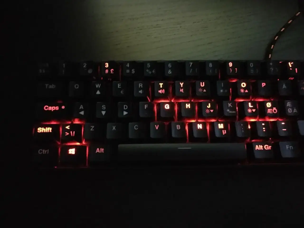 Billede 2 - ADX mini RGB gamer tastatur