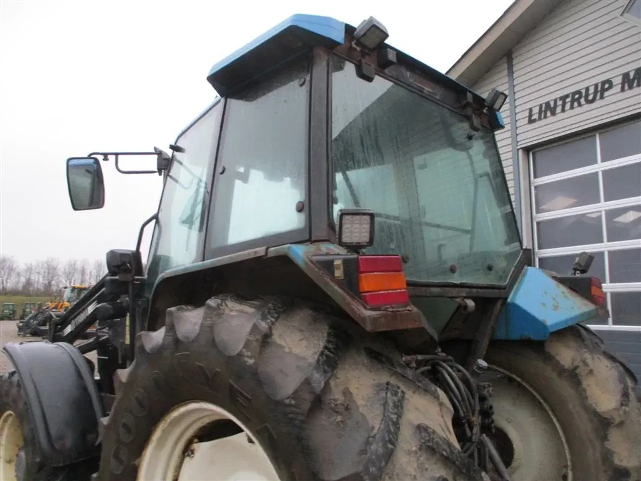 Billede 10 - New Holland 7740 SLE Turbo Med frontlæsser og frontlift.