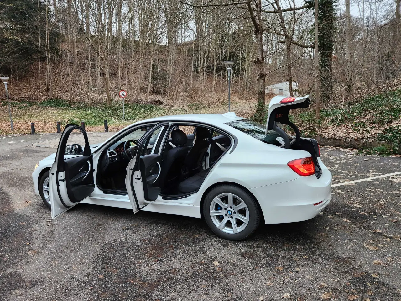 Billede 8 - BMW 320d f30 i hvid