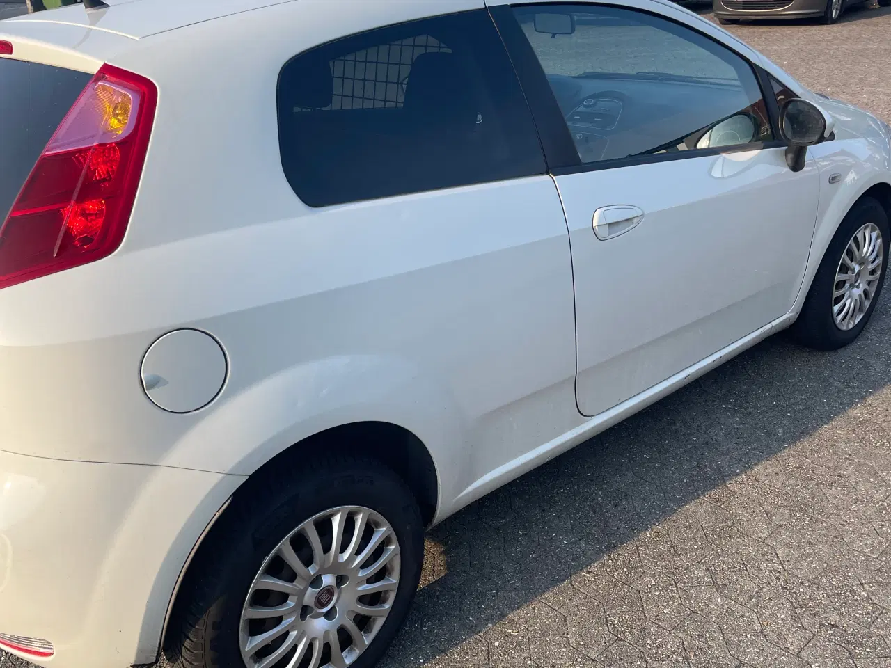 Billede 4 - Salg af Fiat Punto 