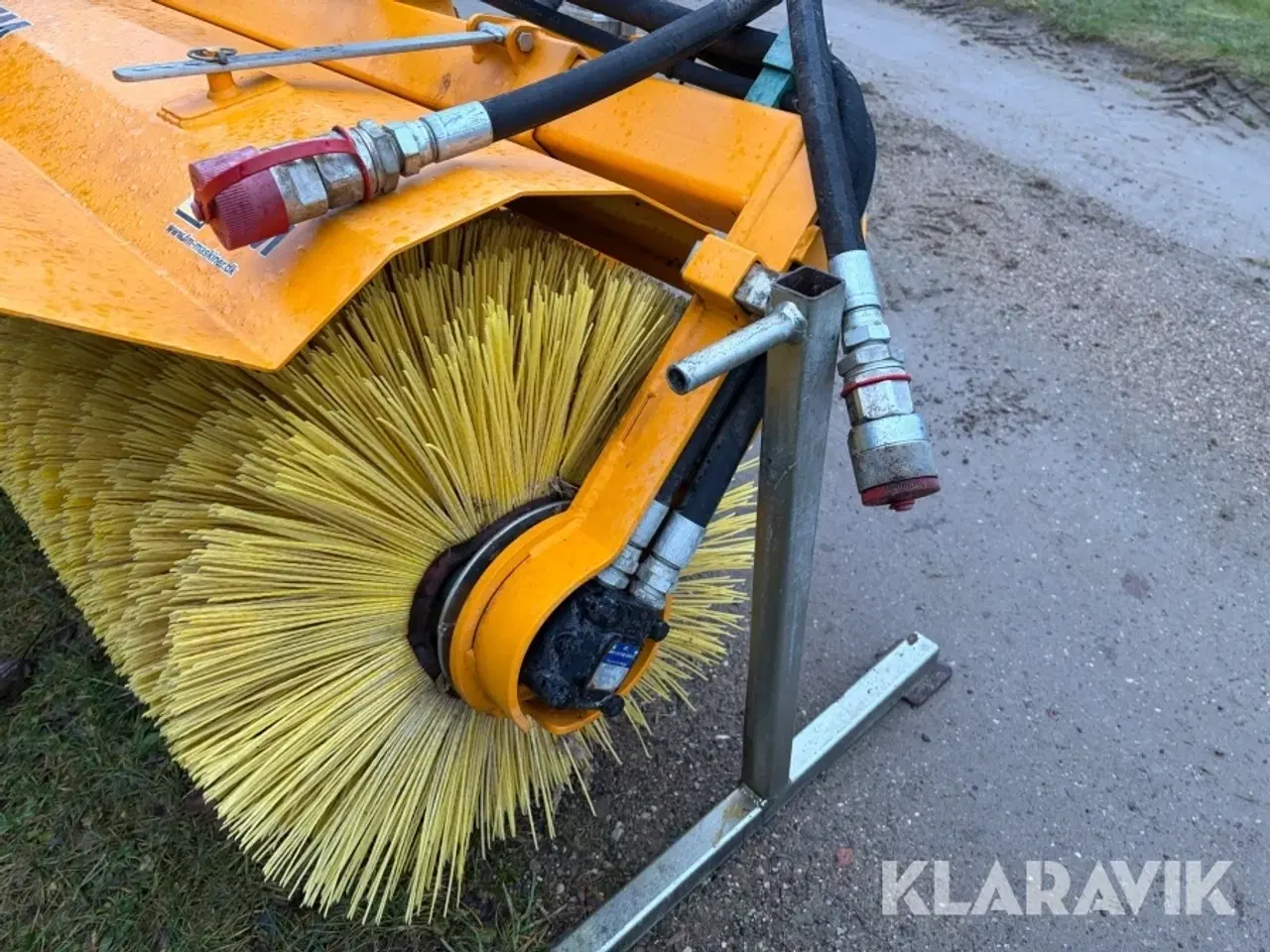 Billede 3 - Fejekost FM Fejemaskine HF