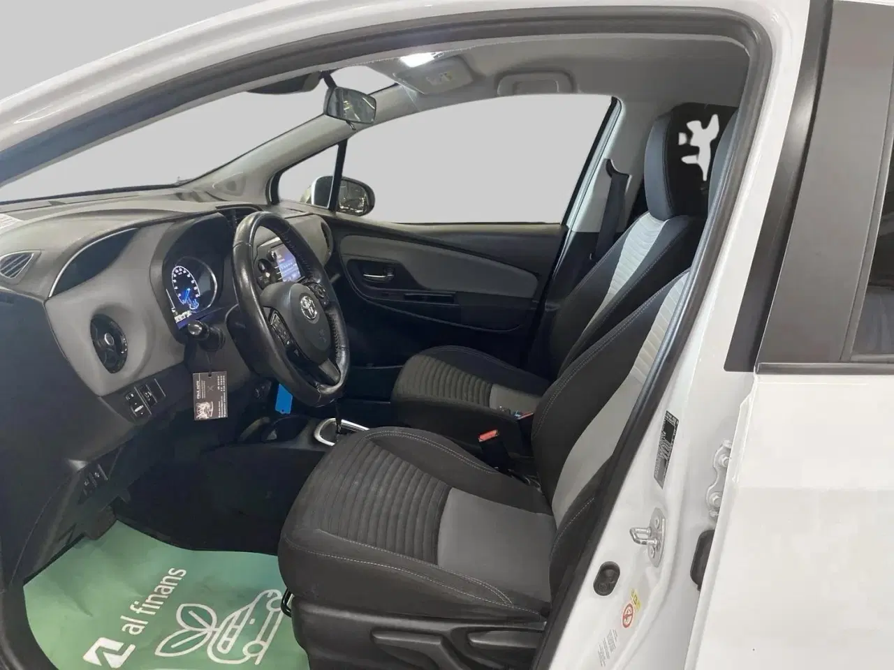 Billede 11 - Toyota Yaris 1,5 Hybrid H1 e-CVT Van
