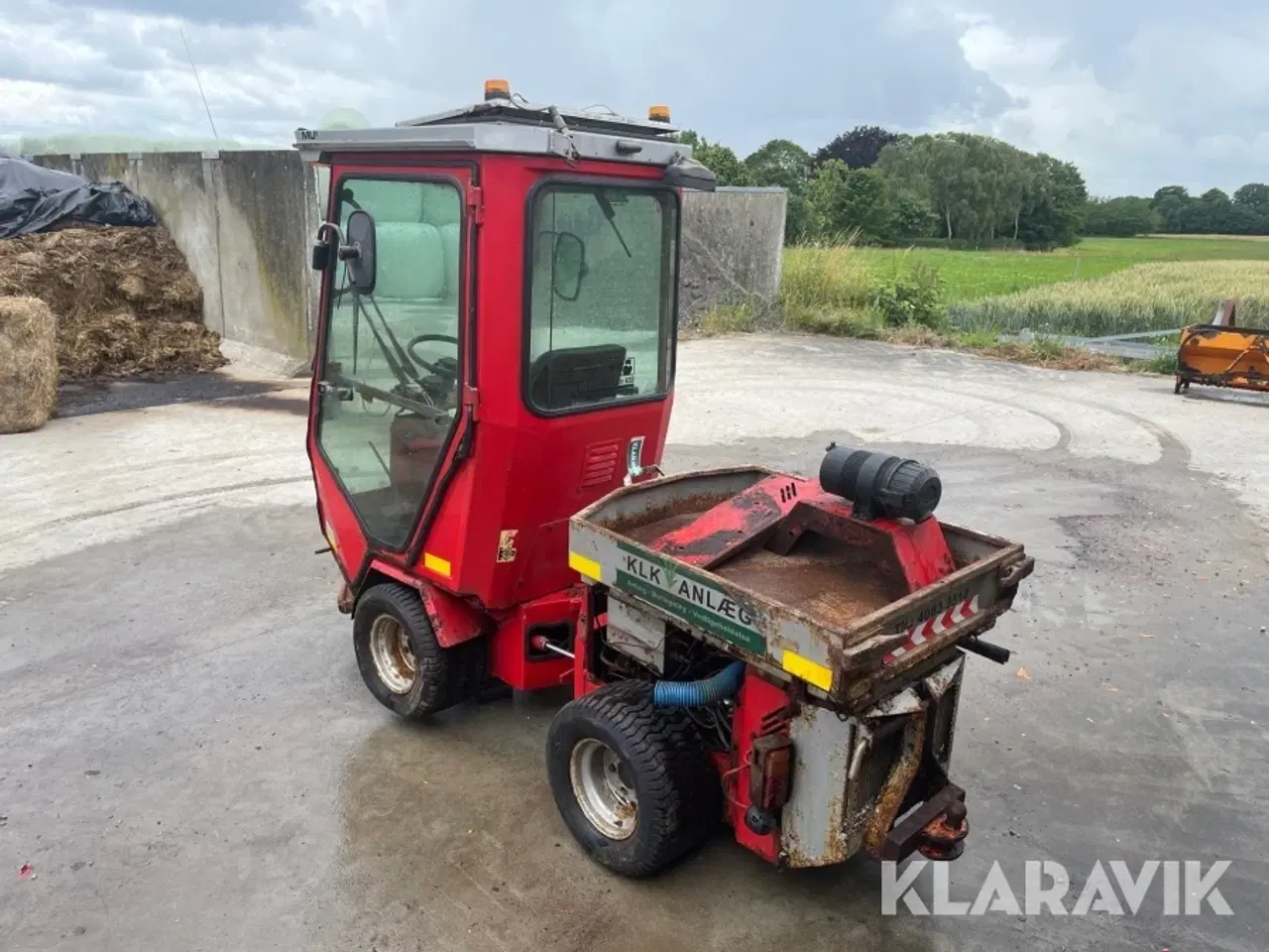 Billede 3 - Redskabsbærer Multi-Trac L327-4