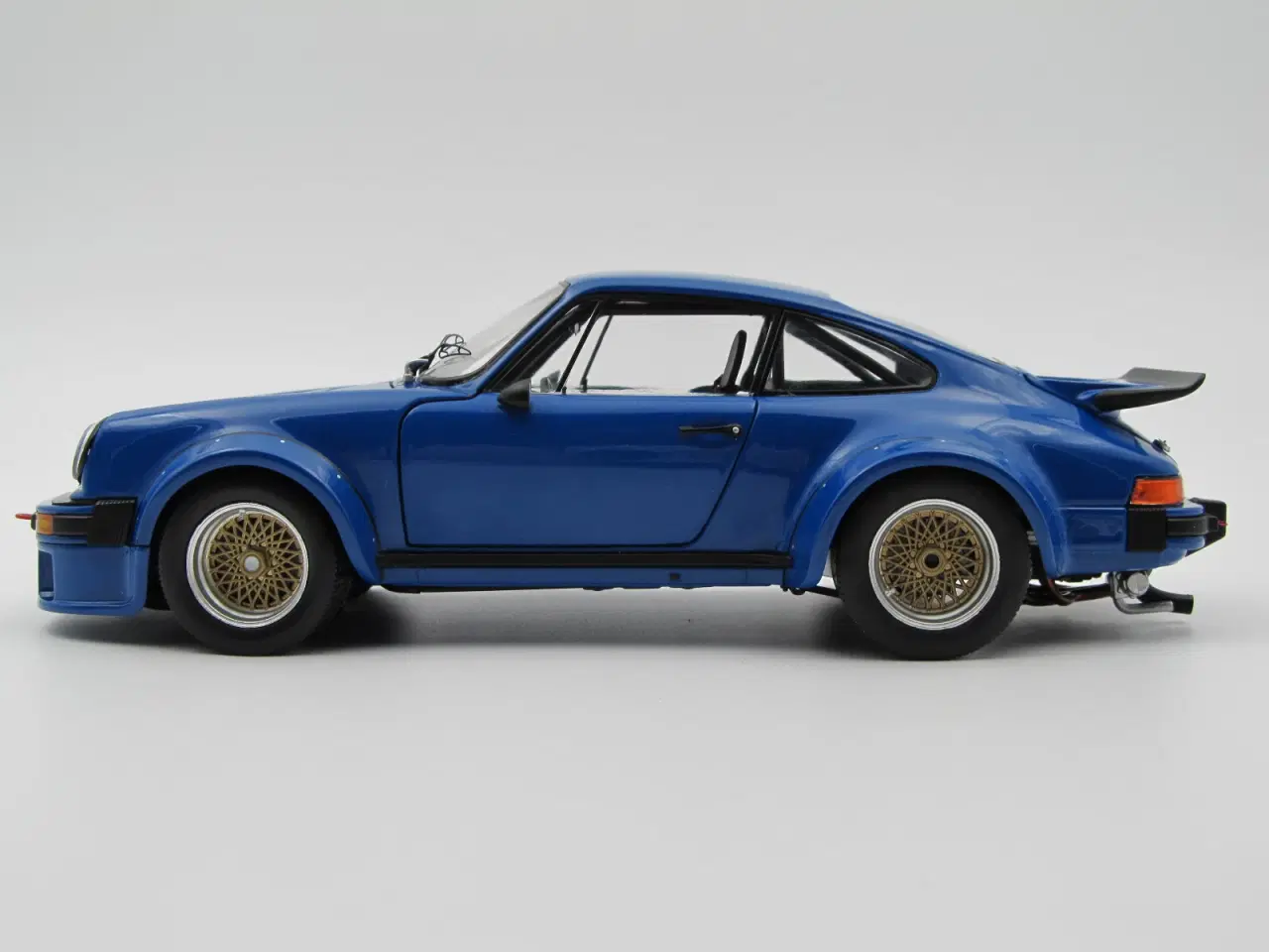 Billede 7 - 1976 Porsche 911 / 934 RSR Limited Edition 1:18