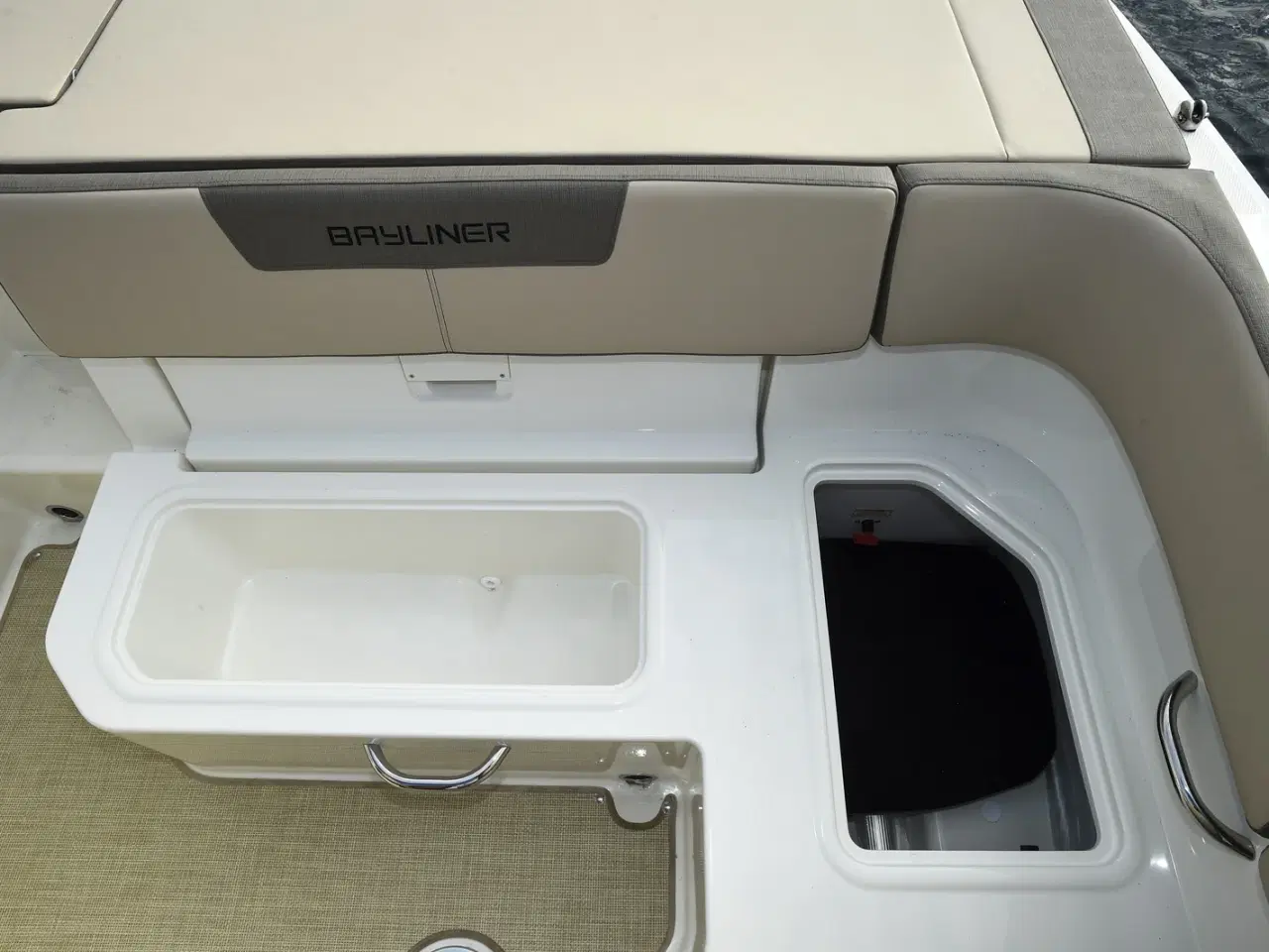 Billede 2 - Bayliner VR5 Cuddy med Mercury F200 XL-EFI DS V6 - inkl. udstyr - TILBUD