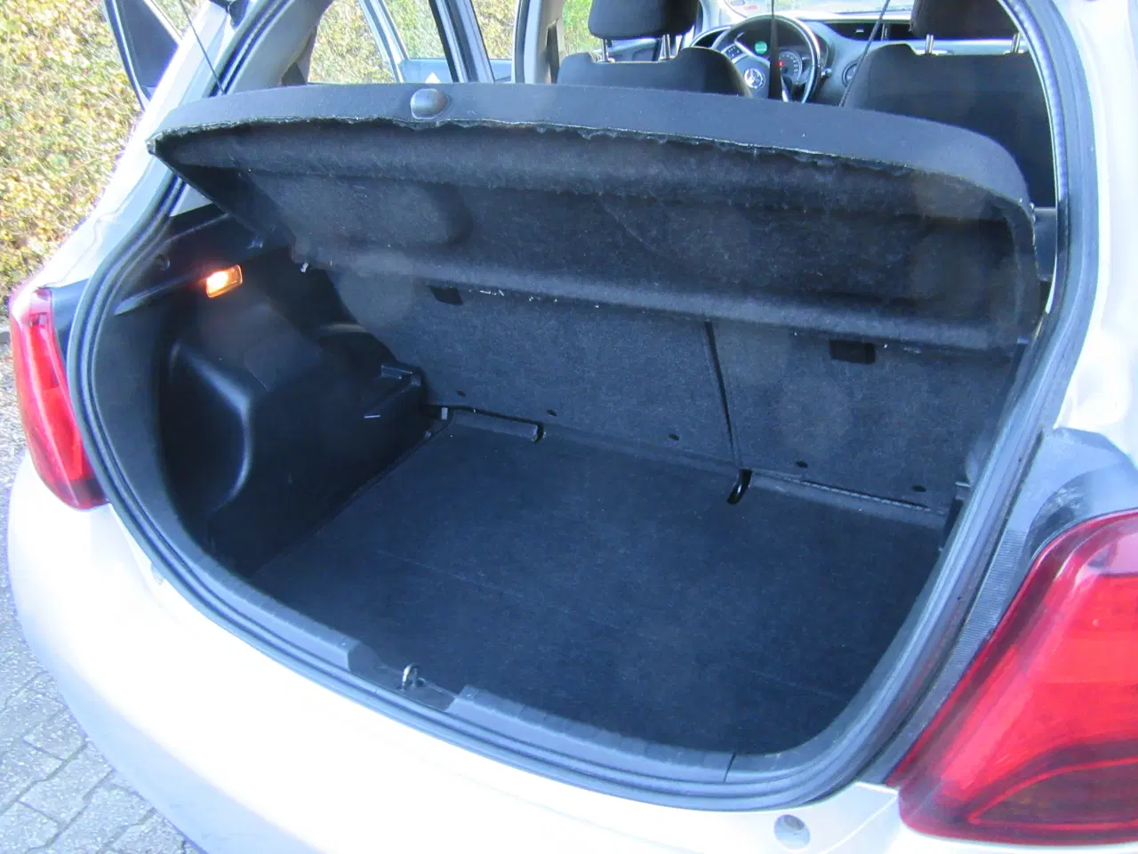 Billede 7 - Toyota yaris pæn og iorden