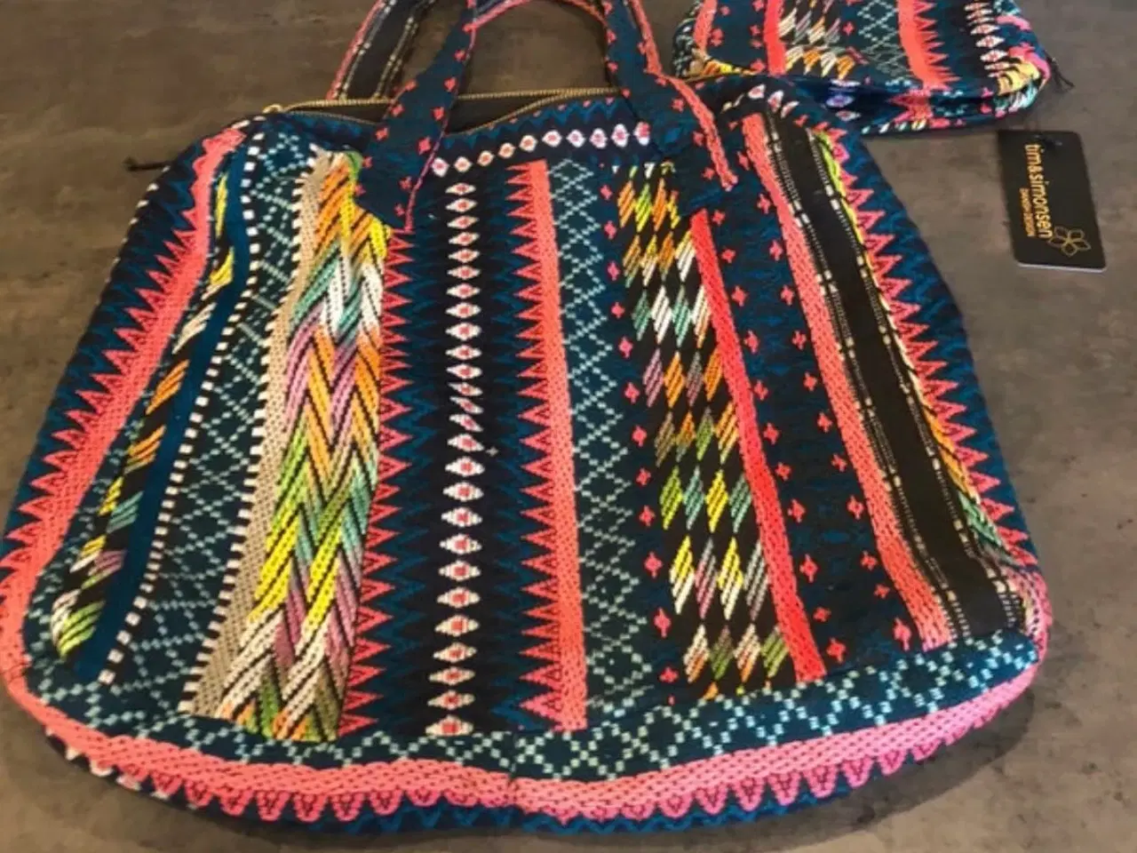 Billede 1 - 2 tasker Tim & Simonsen