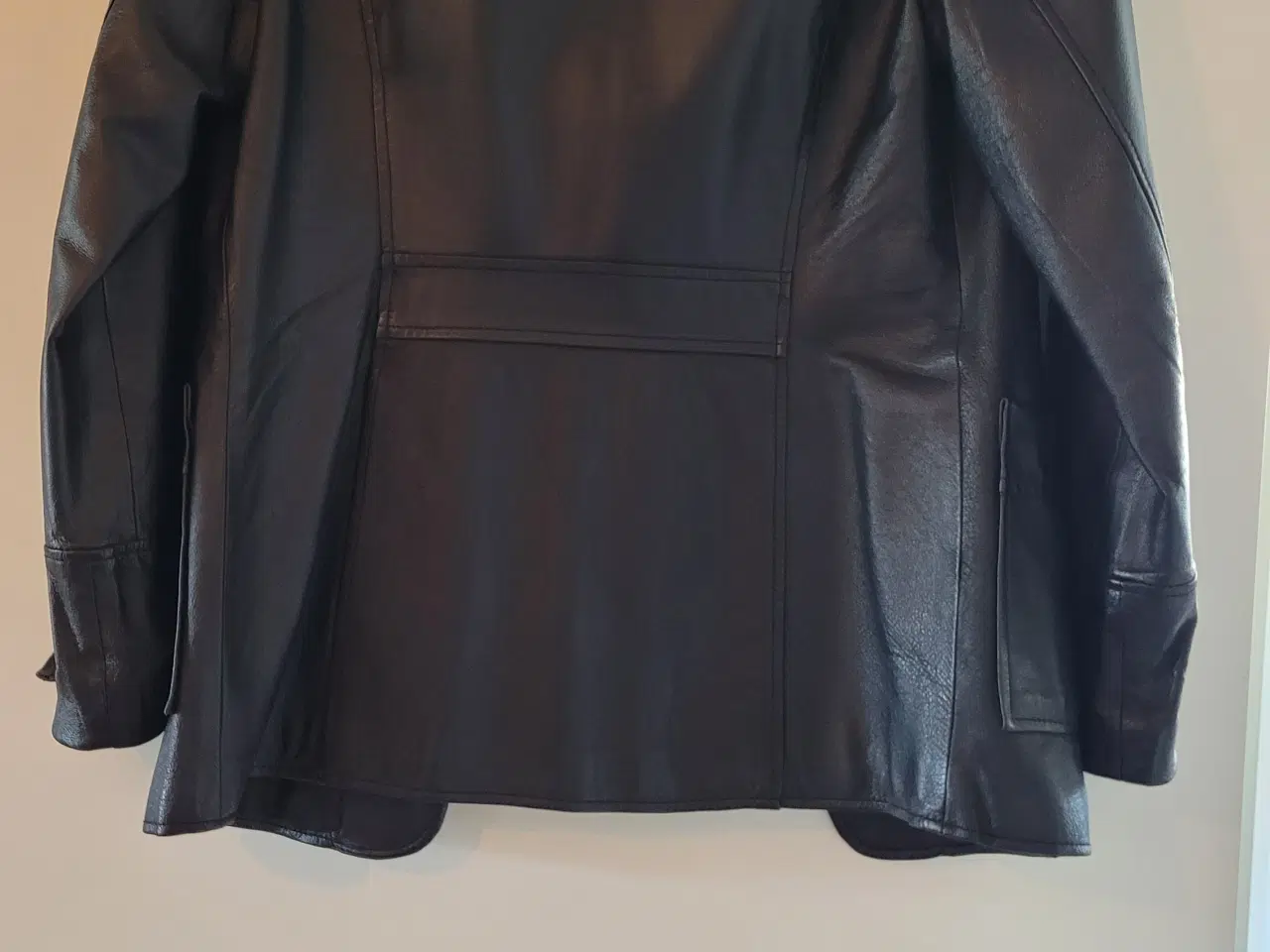 Billede 2 - Sort habit skindjakke
