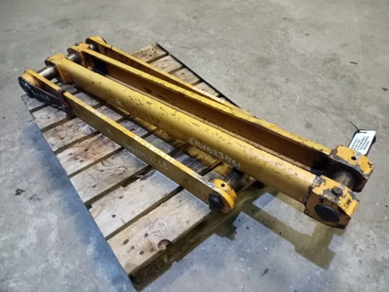 Billede 8 - Case 595SLE Arm for parallelføring 